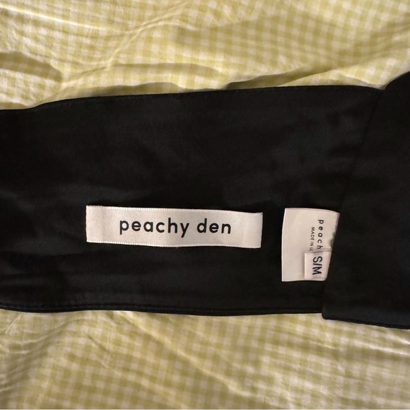 Peachy Den Satin Black Halter Top - Picture 3 of 3